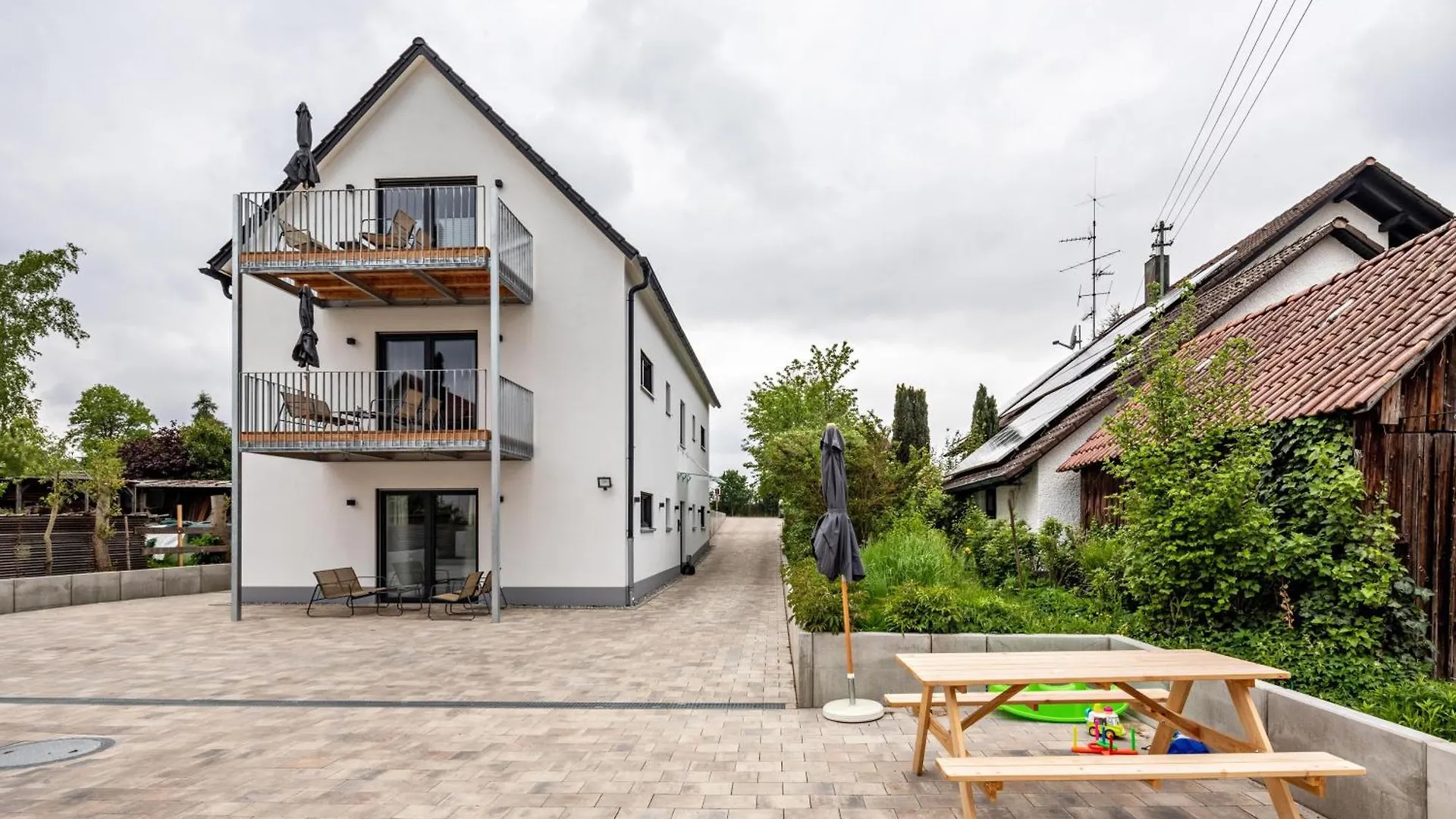 Studio 6 Parkside Apartments Guenzburg